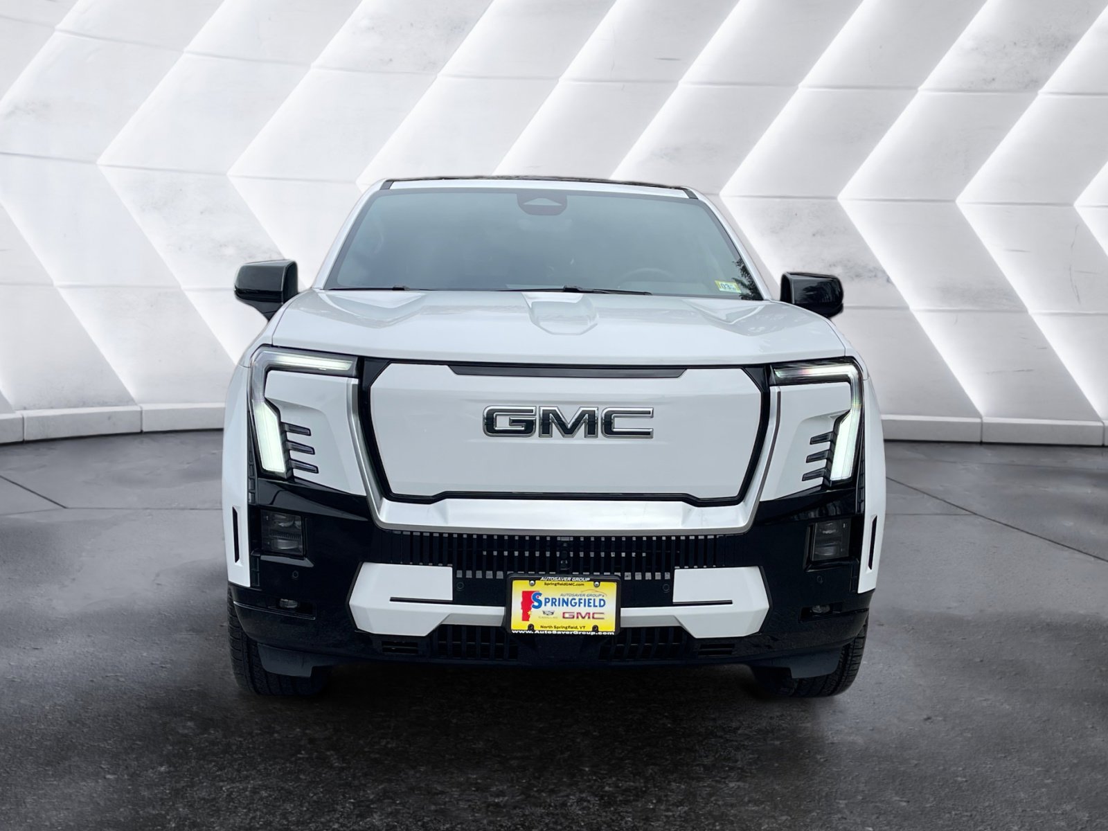 Used 2025 GMC Sierra EV Denali image 9