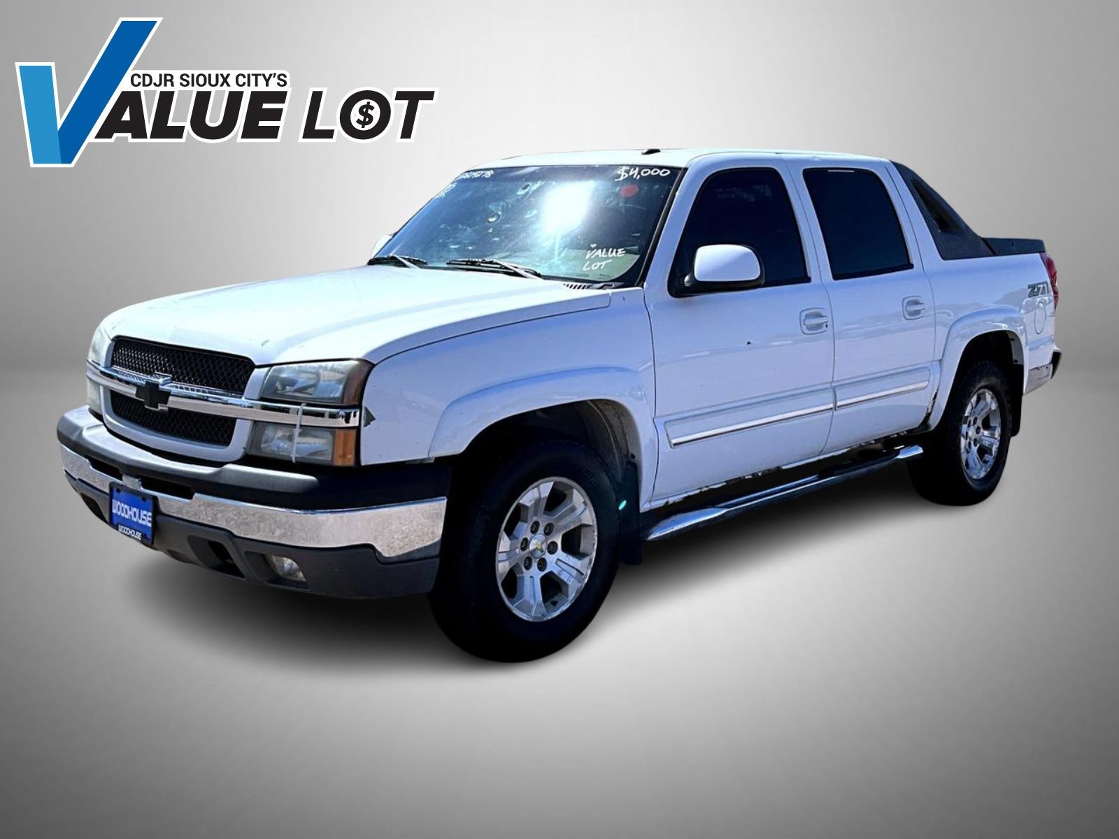 Used 2005 Chevrolet Avalanche Z71 w/ Sun And Sound Package AWD/4WD image 1