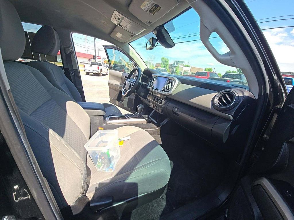 Used 2023 Toyota Tacoma SR5 RWD image 16