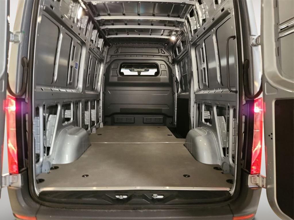 New 2025 Mercedes-Benz Sprinter 2500 image 4