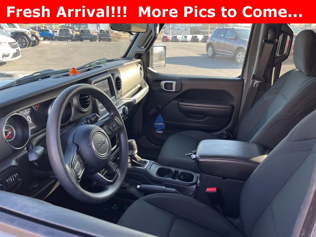 Used 2022 Jeep Wrangler Unlimited Sport image 2