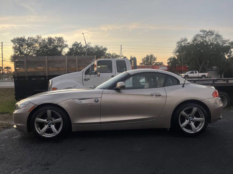 Used 2009 BMW Z4 sDrive30i image 15