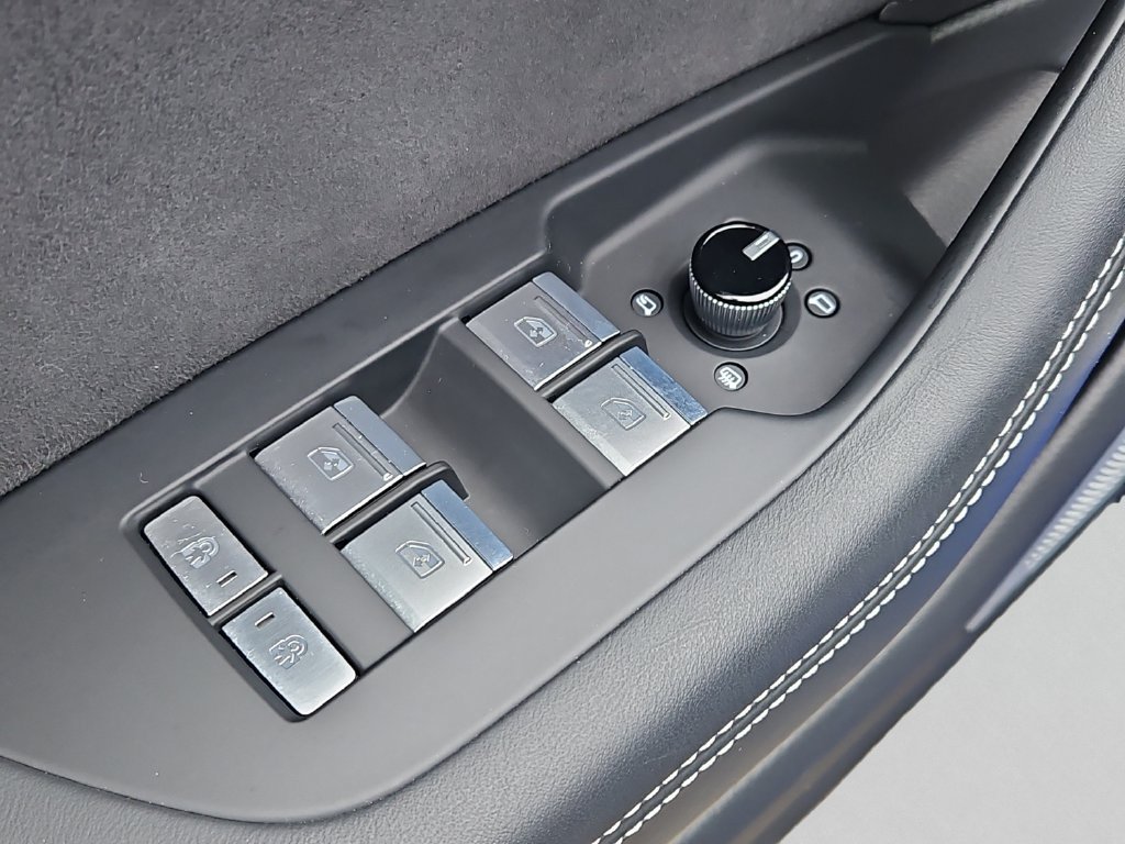 Certified 2022 Audi RS 7 Sportback AWD/4WD image 30
