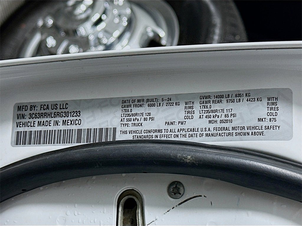 Used 2024 RAM 3500 Big Horn image 37