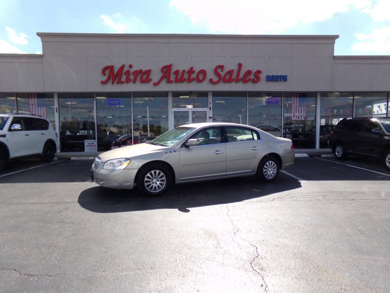 Used 2008 Buick Lucerne CX image 1