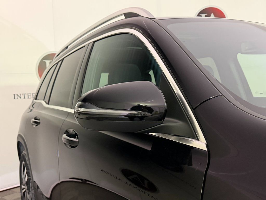 Used 2026 Mercedes-Benz GLB 250 4MATIC image 11