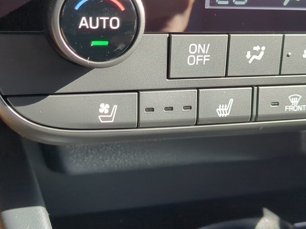 New 2026 Subaru Outback Limited AWD/4WD image 26