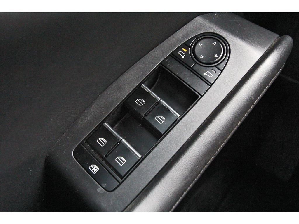 Used 2021 MAZDA MAZDA3 s FWD image 22