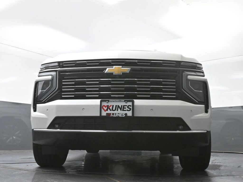 Used 2025 Chevrolet Suburban High Country AWD/4WD image 54