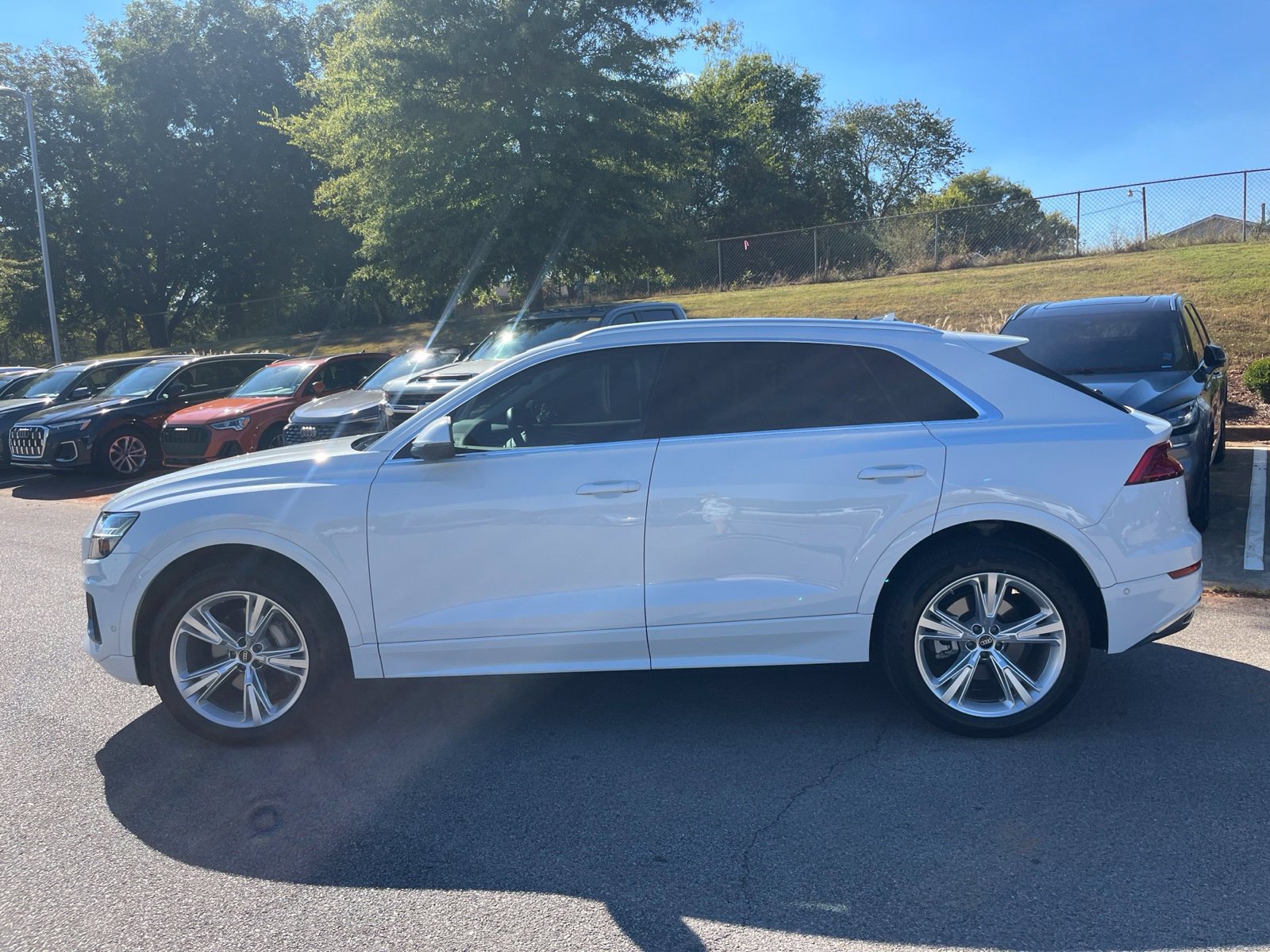 Used 2023 Audi Q8 Premium Plus AWD/4WD image 9
