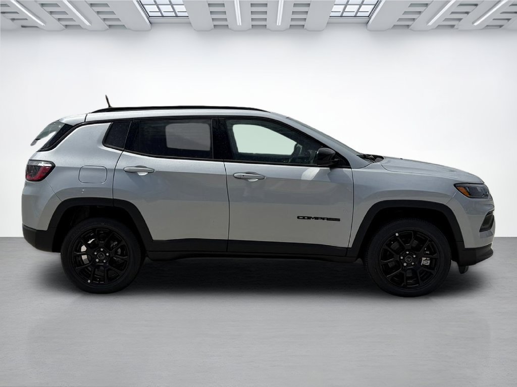 New 2026 Jeep Compass Latitude AWD/4WD image 4