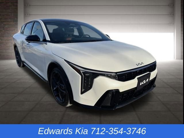 New 2025 Kia K4 GT-Line Turbo image 3