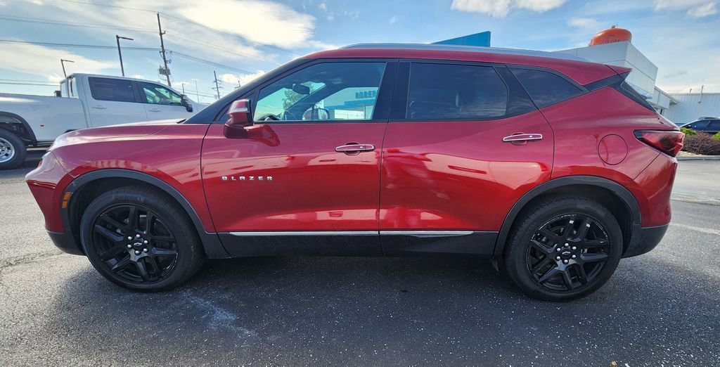 Used 2023 Chevrolet Blazer Premier AWD/4WD image 3