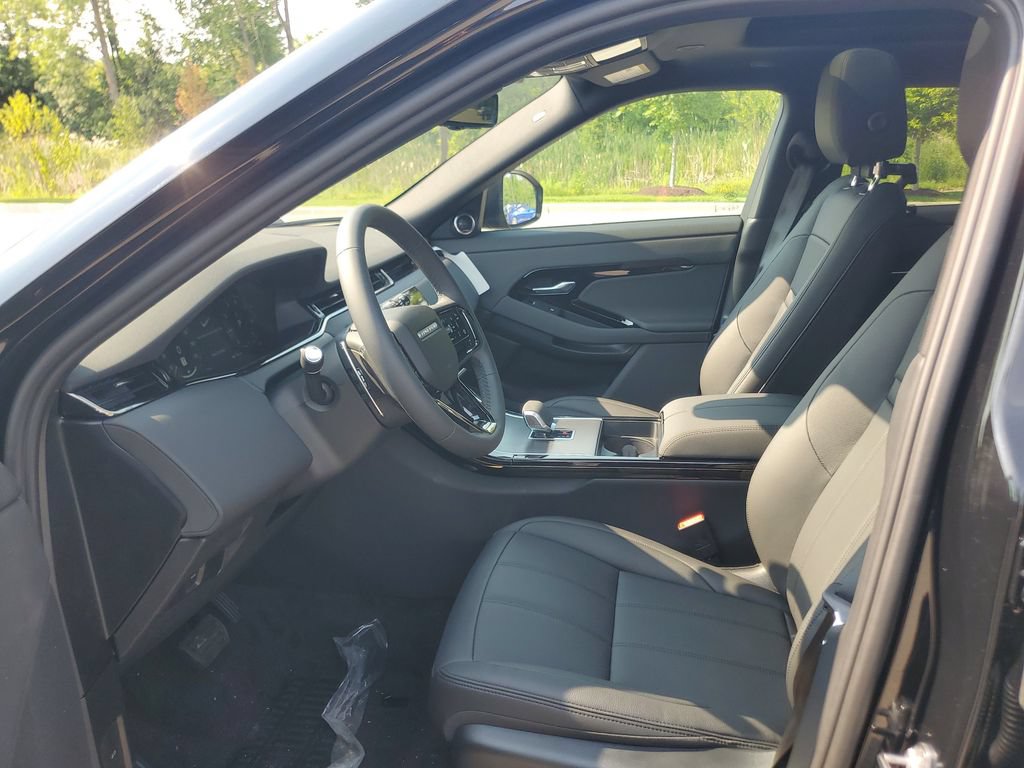 New 2026 Land Rover Range Rover Evoque S AWD/4WD image 12