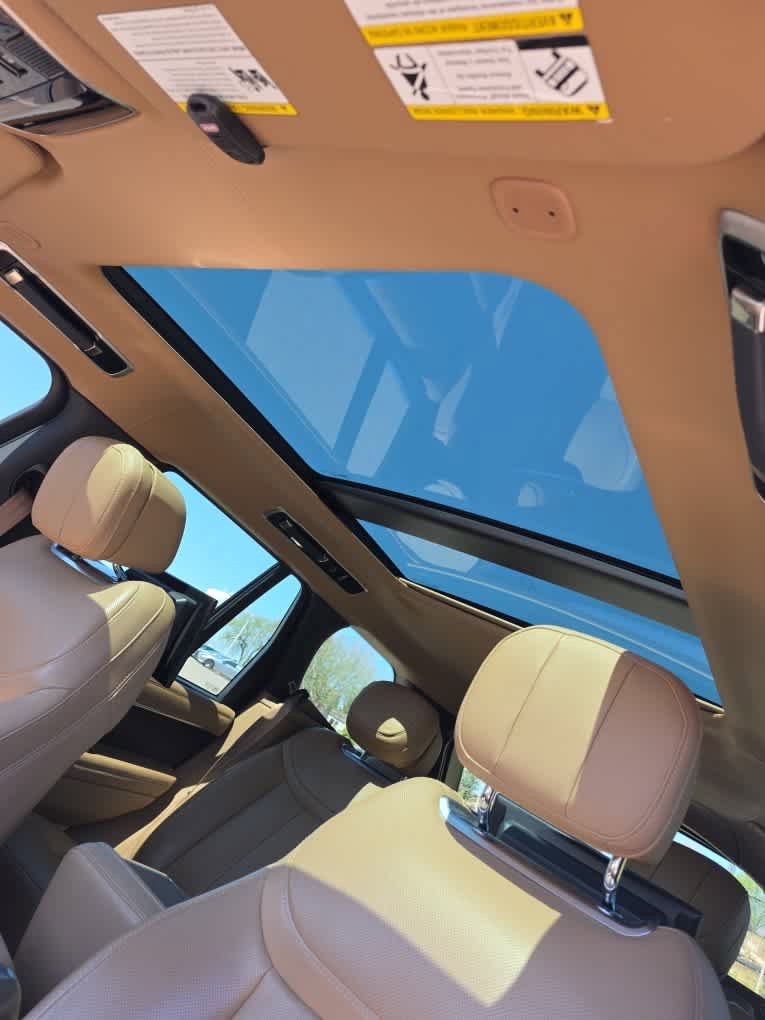 Used 2023 Land Rover Range Rover Autobiography AWD/4WD image 8