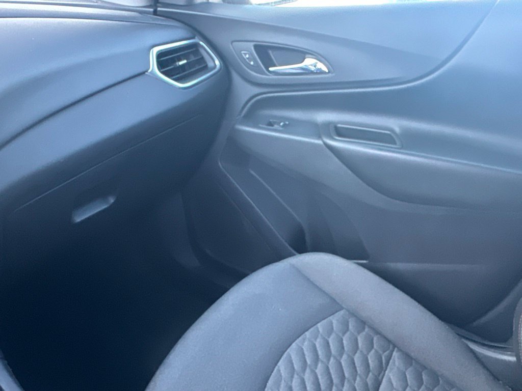Used 2018 Chevrolet Equinox LT AWD/4WD image 49