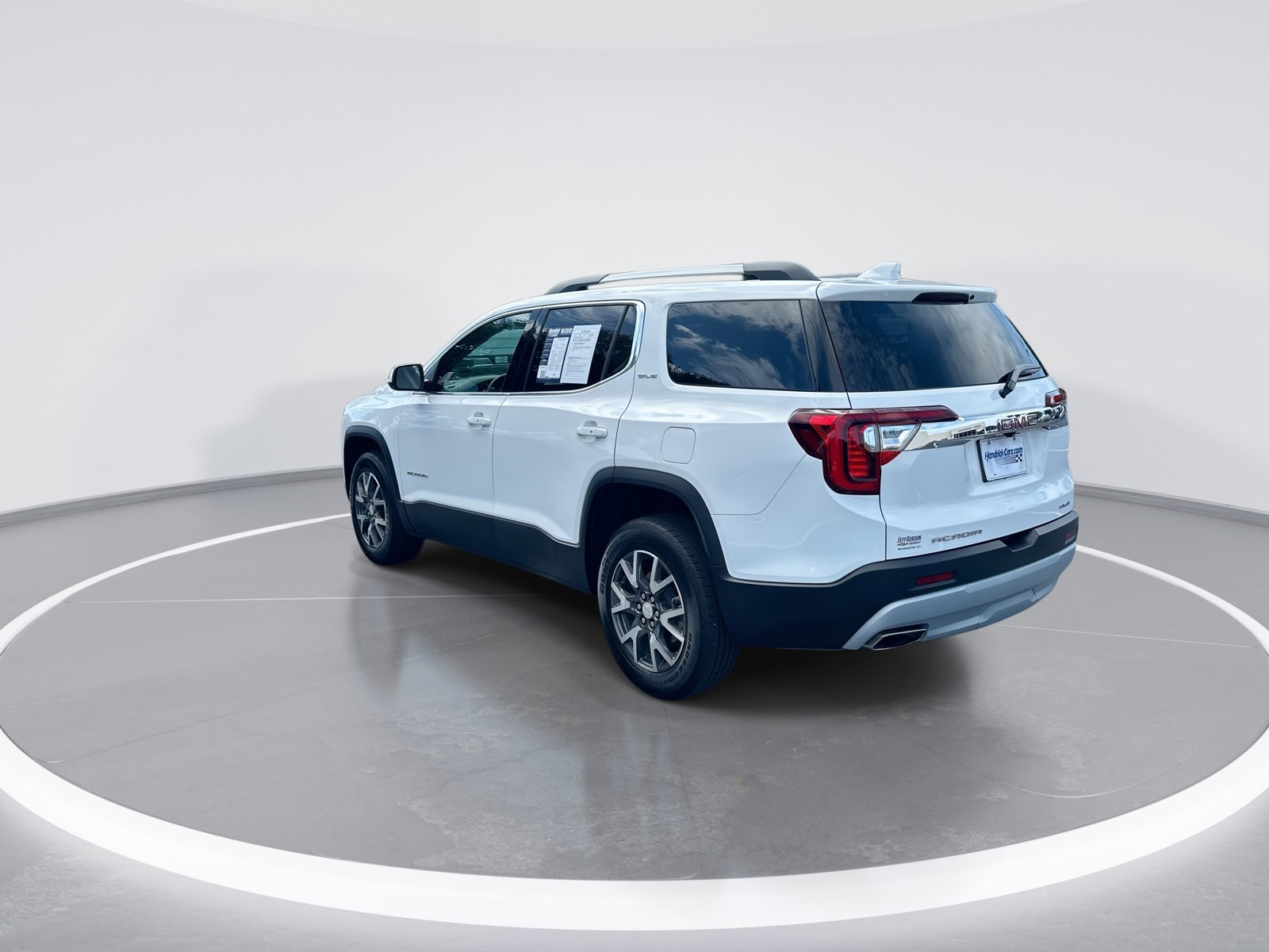 Used 2023 GMC Acadia SLE w/ Driver Convenience Package AWD/4WD image 7