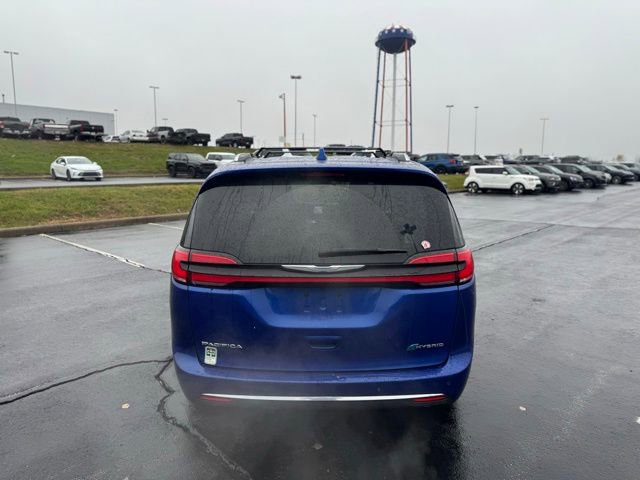 Used 2021 Chrysler Pacifica Limited image 4