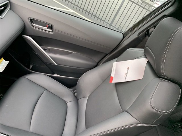 Used 2026 Toyota Corolla Cross XLE image 31