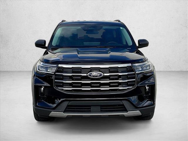 Used 2026 Ford Explorer Active w/ Active Comfort Package RWD image 2