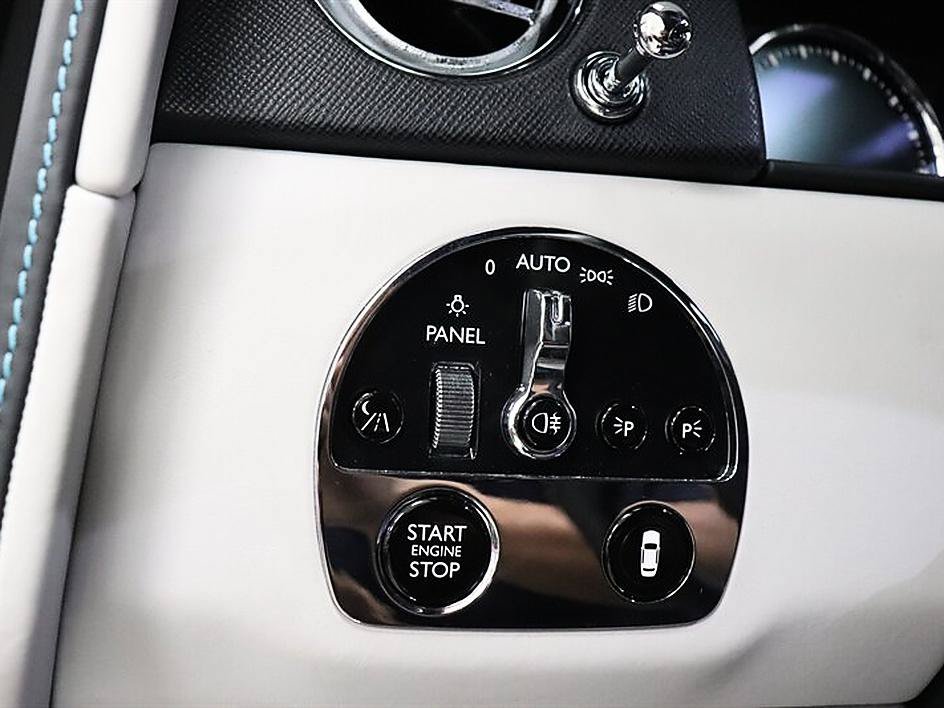 Used 2022 Rolls-Royce Cullinan w/ Cullinan Package AWD/4WD image 79