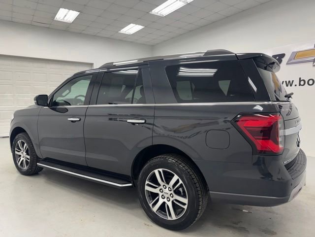 Used 2023 Ford Expedition Limited AWD/4WD image 7