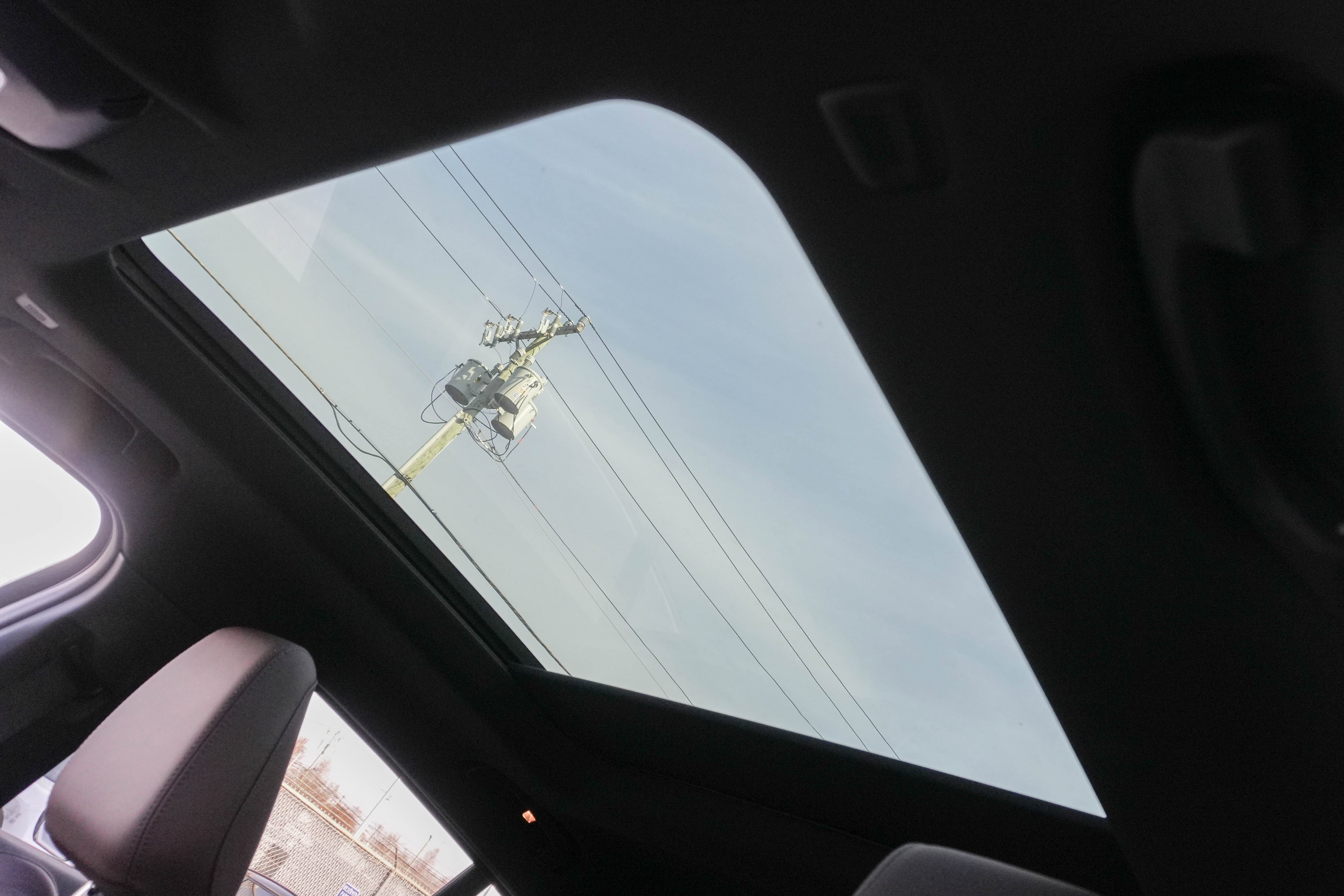 Certified 2025 BMW X2 xDrive28i image 15