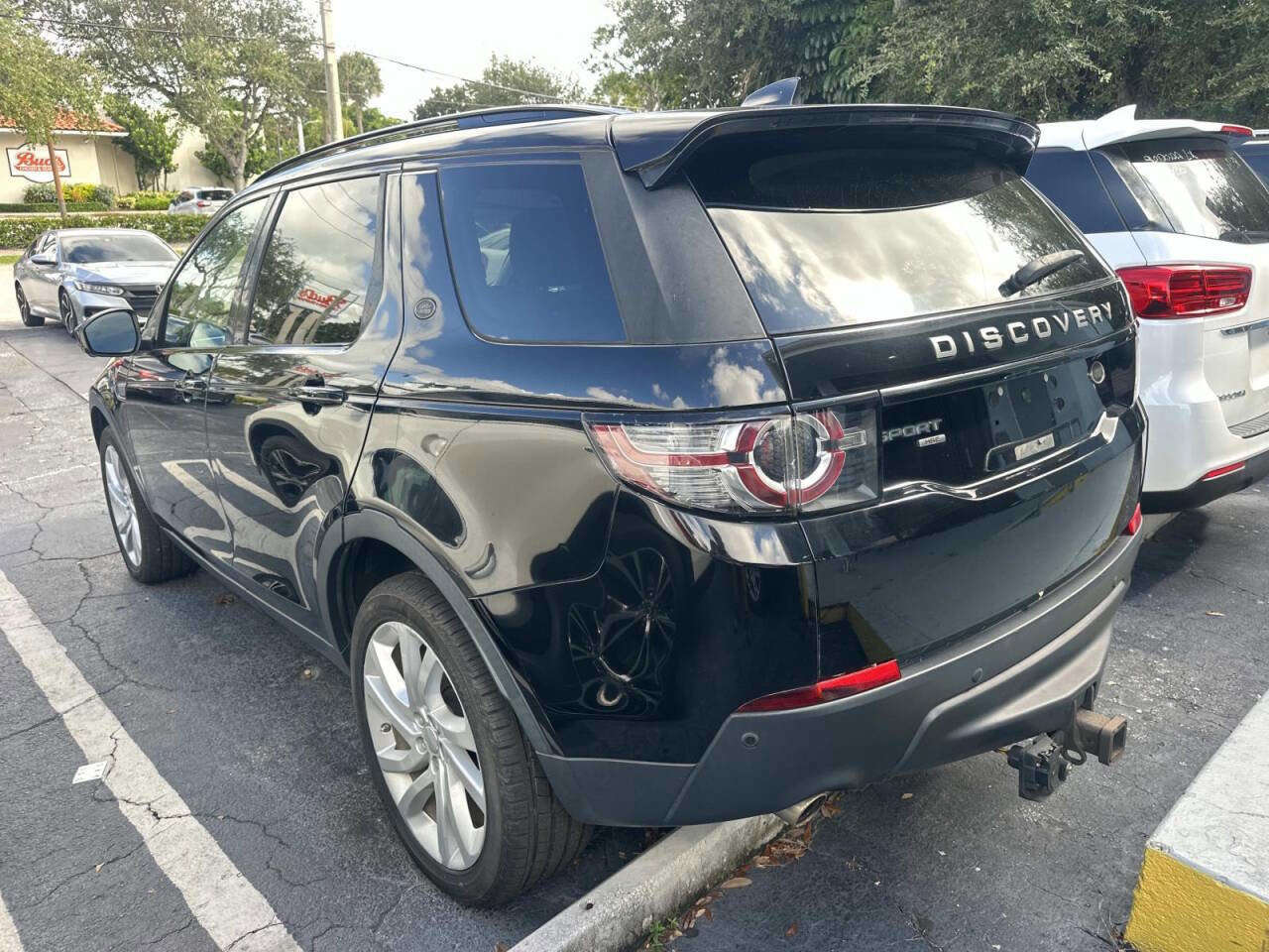 Used 2017 Land Rover Discovery Sport HSE AWD/4WD image 4