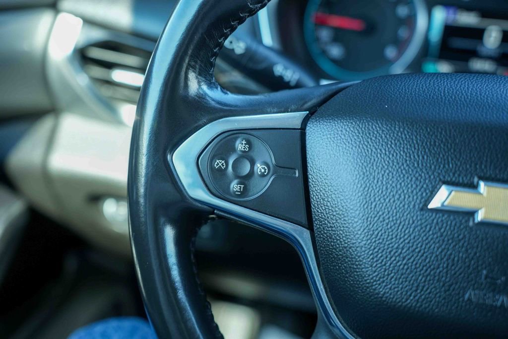 Used 2018 Chevrolet Traverse LT image 40