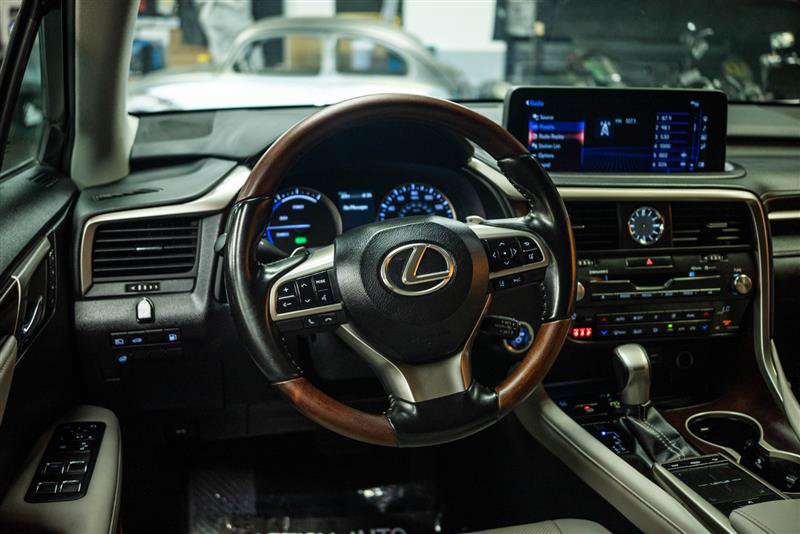 Used 2020 Lexus RX 450h AWD w/ Premium Package image 16