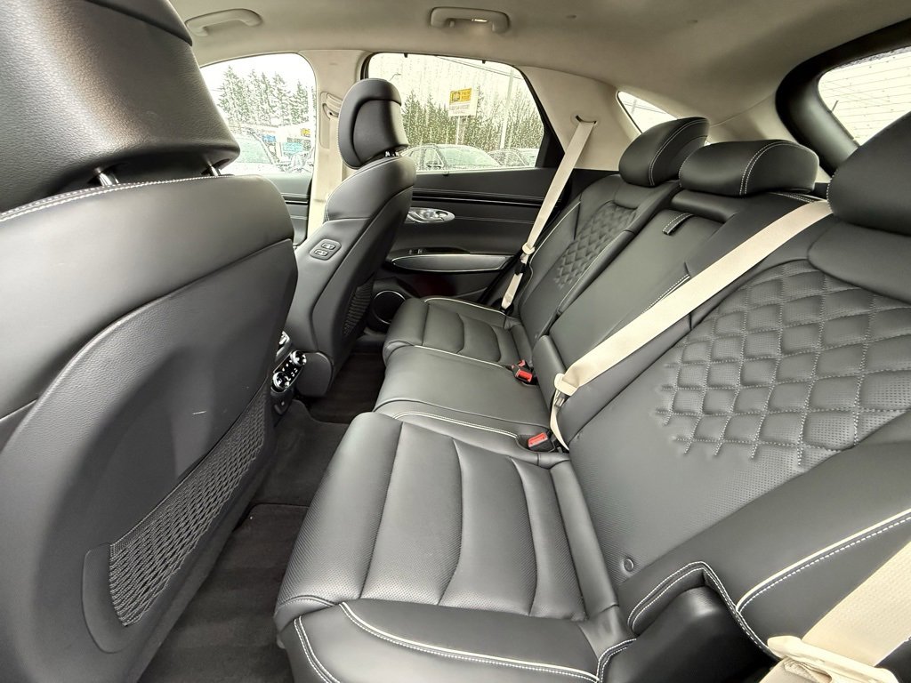 Used 2025 Genesis Electrified GV70 Advanced w/ Prestige Package image 17