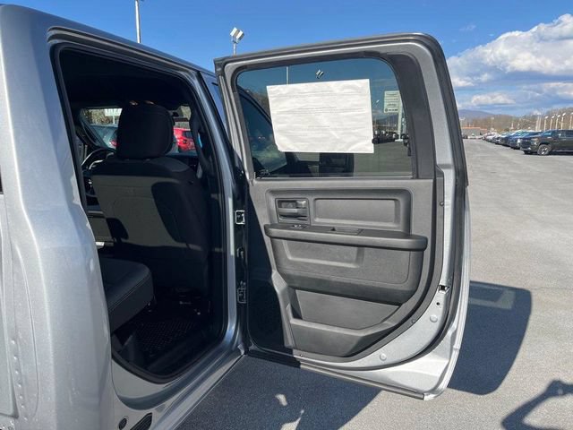 Used 2023 RAM 3500 Tradesman w/ Chrome Appearance Group AWD/4WD image 18