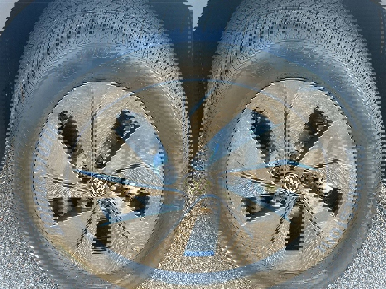 New 2026 Volkswagen Taos S image 6