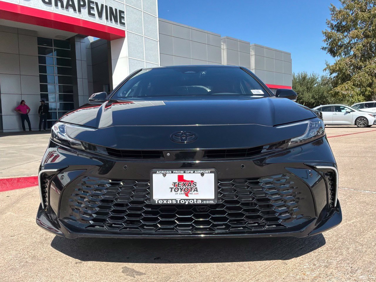 Used 2025 Toyota Camry XSE w/ Premium Plus Package FWD image 3
