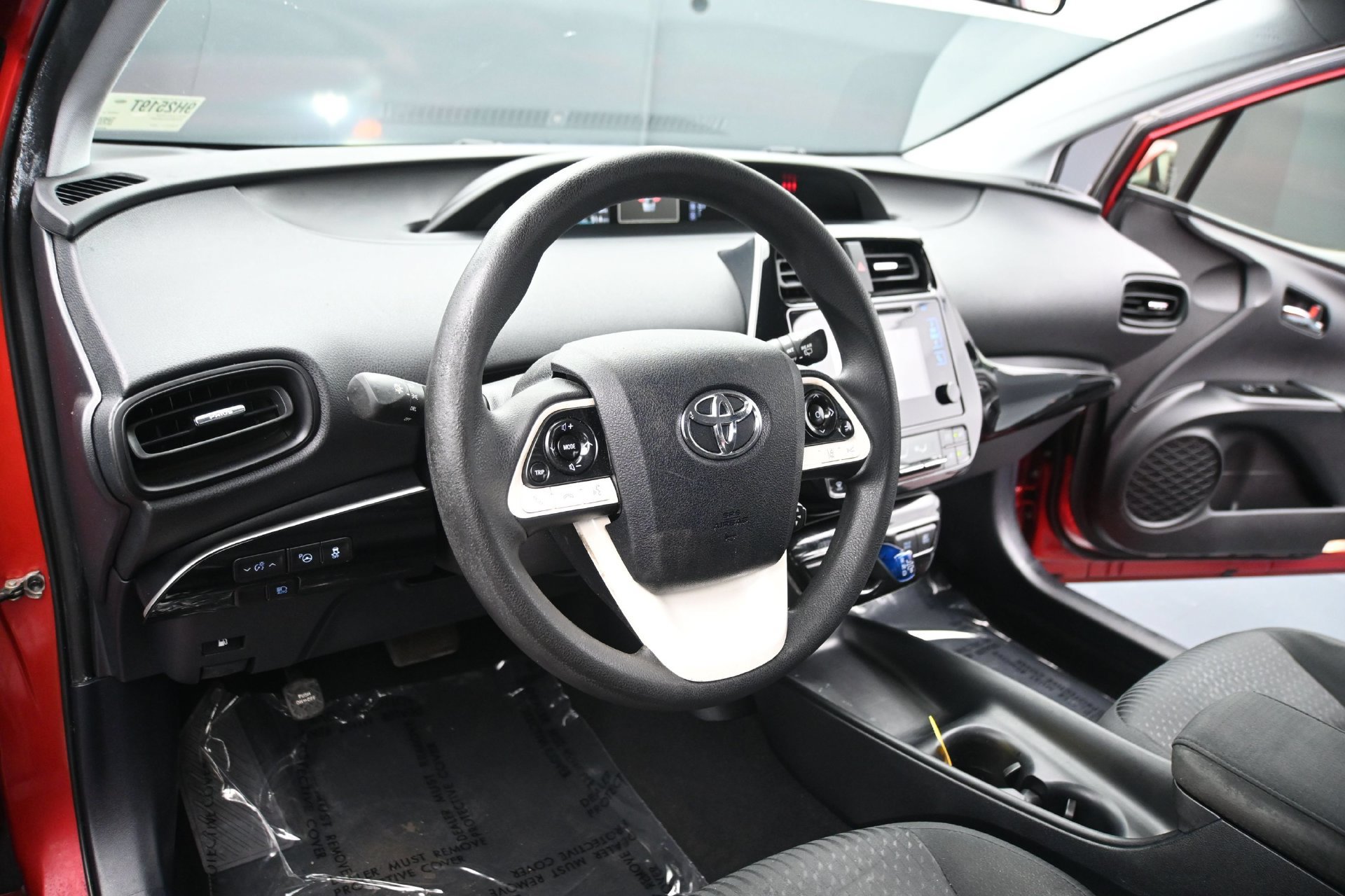 Used 2018 Toyota Prius Two w/ Prius Two Safety Plus Package FWD image 19