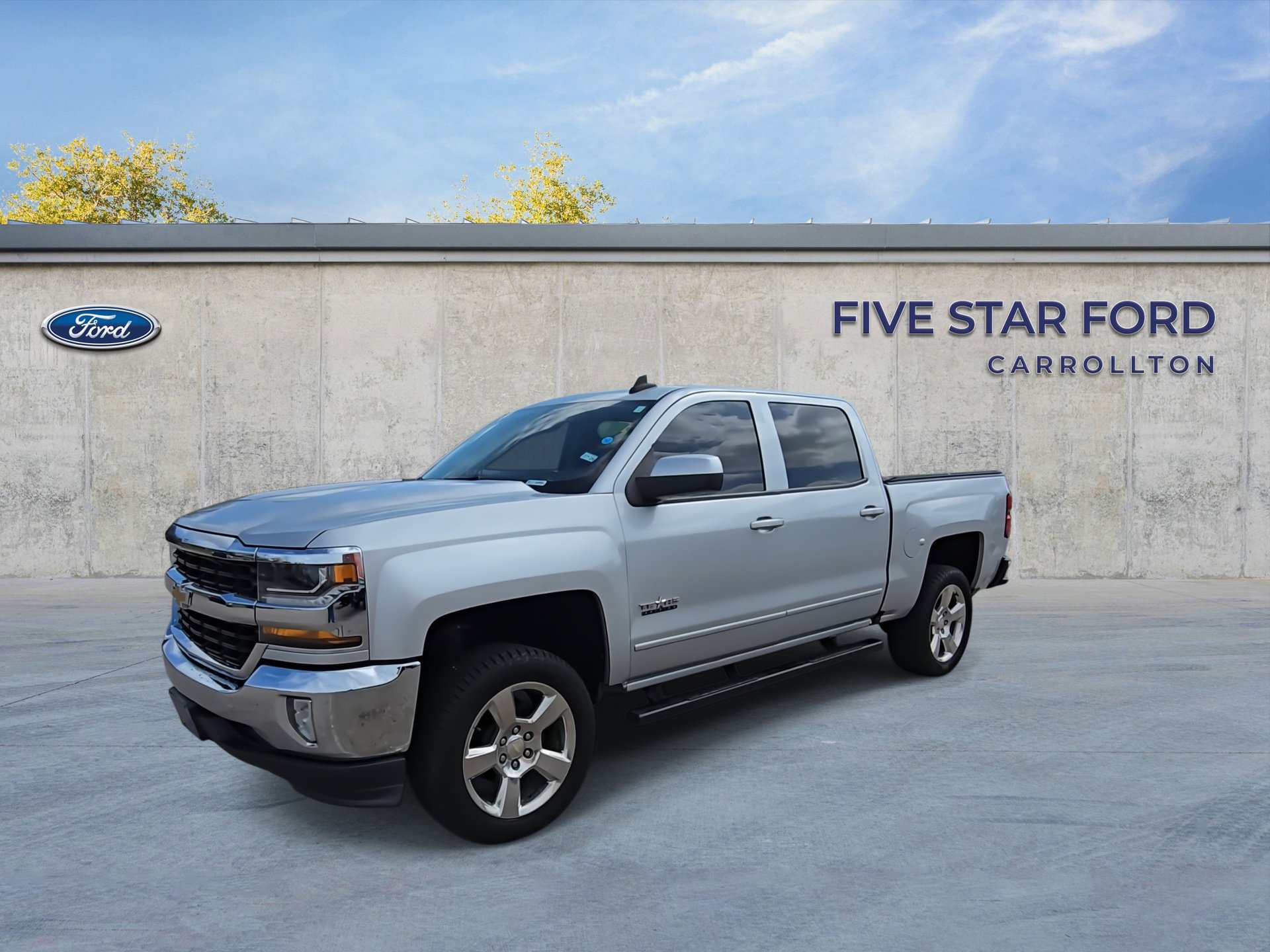 Used 2016 Chevrolet Silverado 1500 LT w/ Texas Edition image 4