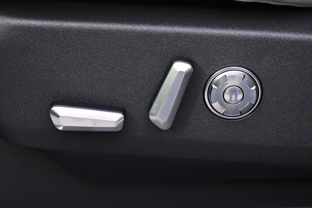 New 2025 Lincoln Navigator Reserve image 14