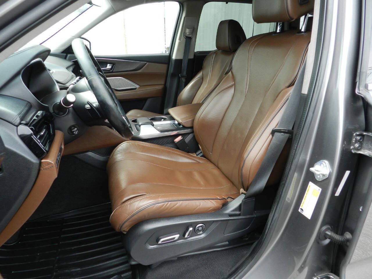 Used 2022 Acura MDX w/ Advance Package AWD/4WD image 2