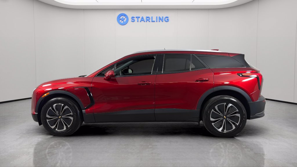 Used 2024 Chevrolet Blazer EV LT AWD/4WD image 3