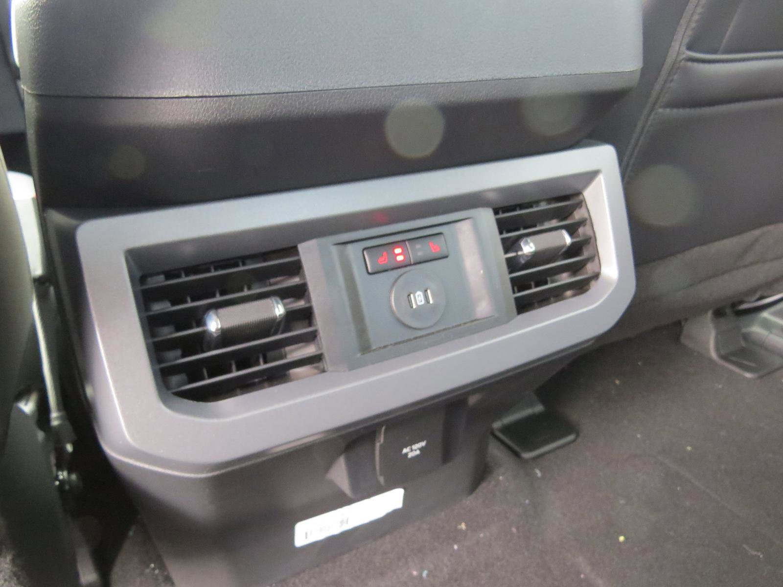 New 2025 Ford F250 Lariat w/ Lariat Ultimate Package image 21