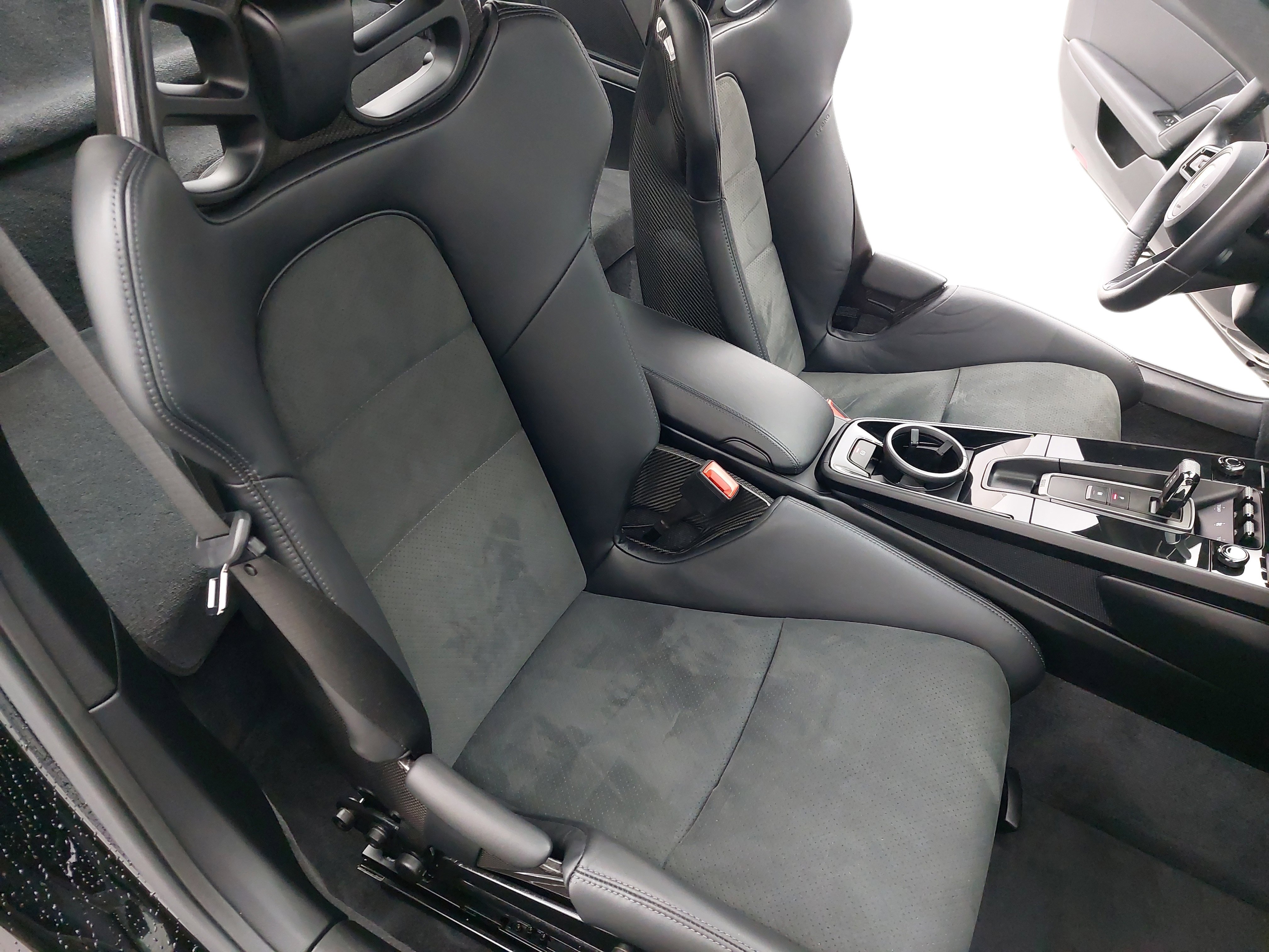 Used 2024 Porsche 911 Carrera T image 11