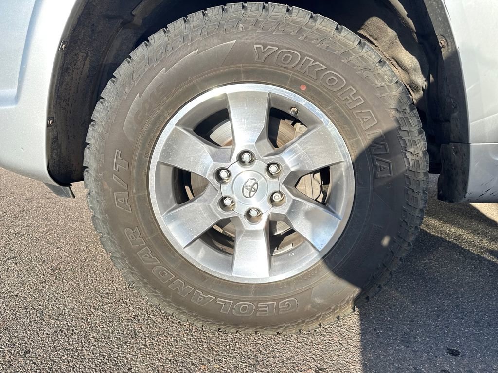 Used 2010 Toyota 4Runner 4WD image 18