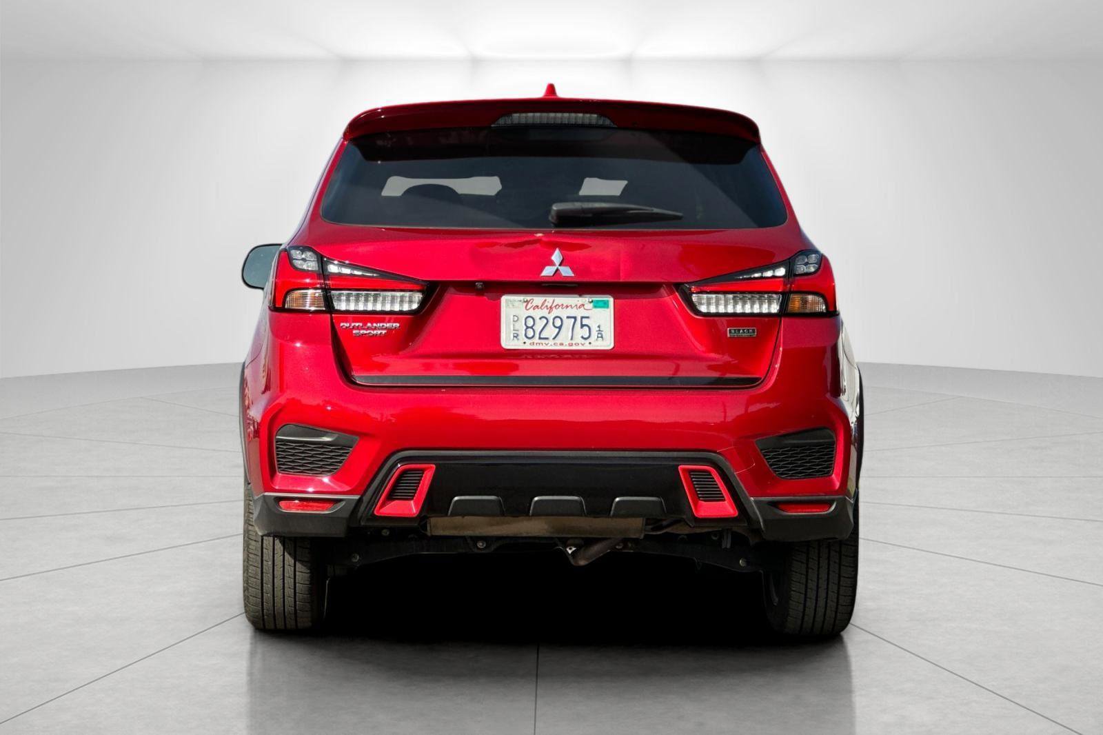 Used 2021 Mitsubishi Outlander Sport Black Edition image 4