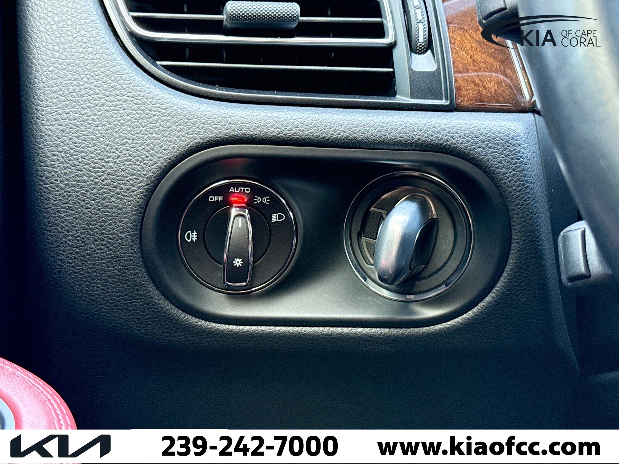 Used 2023 Porsche Macan S image 34