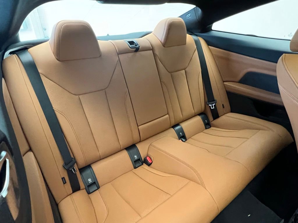 Used 2026 BMW 430i Coupe w/ Parking Assistance Package image 9