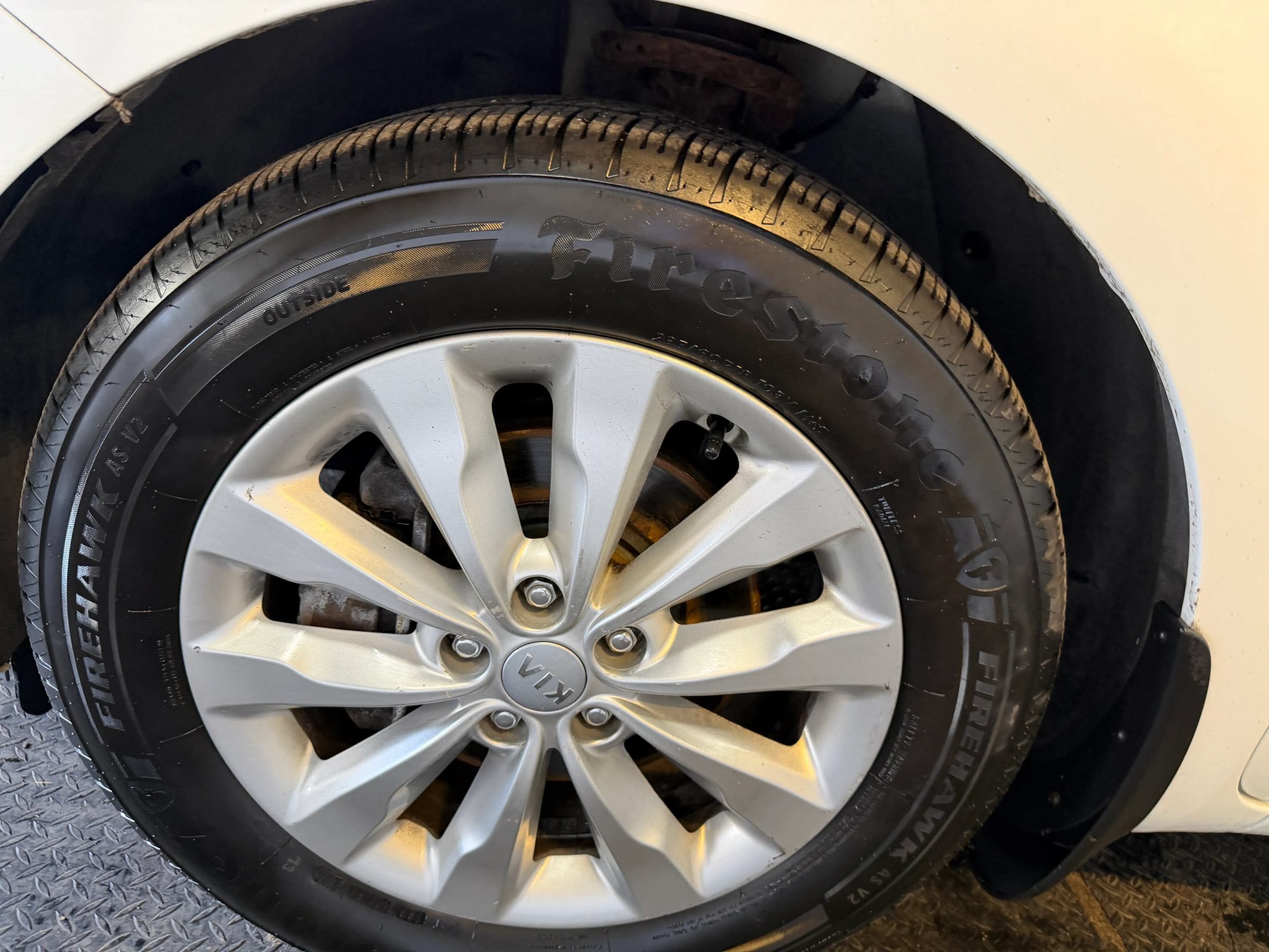 Used 2016 Kia Sedona EX FWD image 46