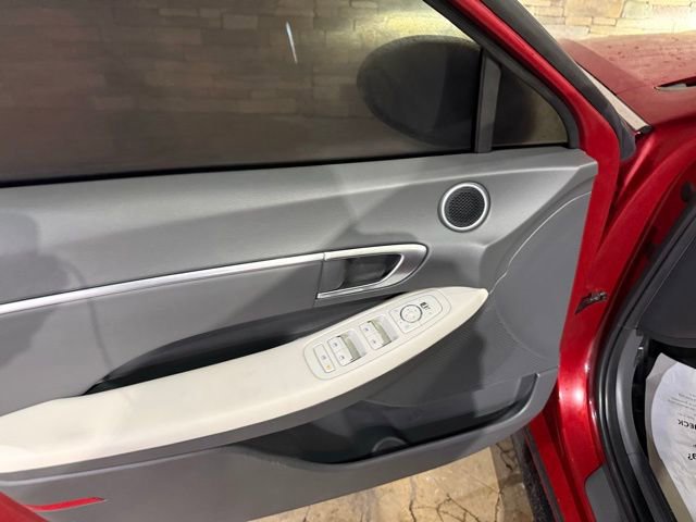 Used 2023 Hyundai Sonata SEL image 12