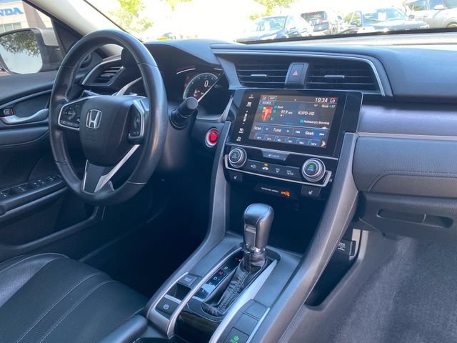 Used 2017 Honda Civic Touring image 11
