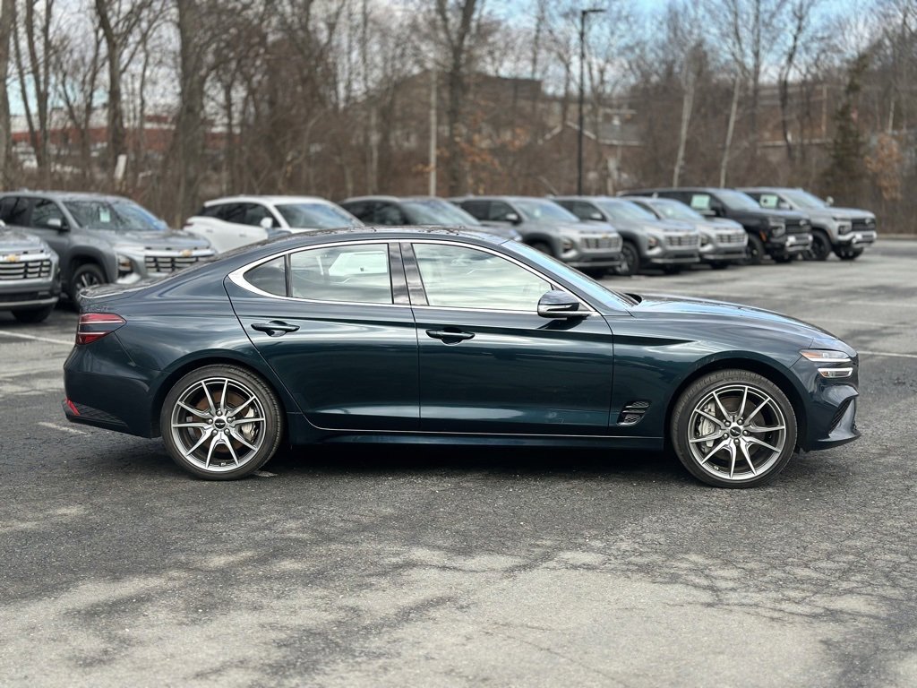 Used 2024 Genesis G70 2.5T image 7
