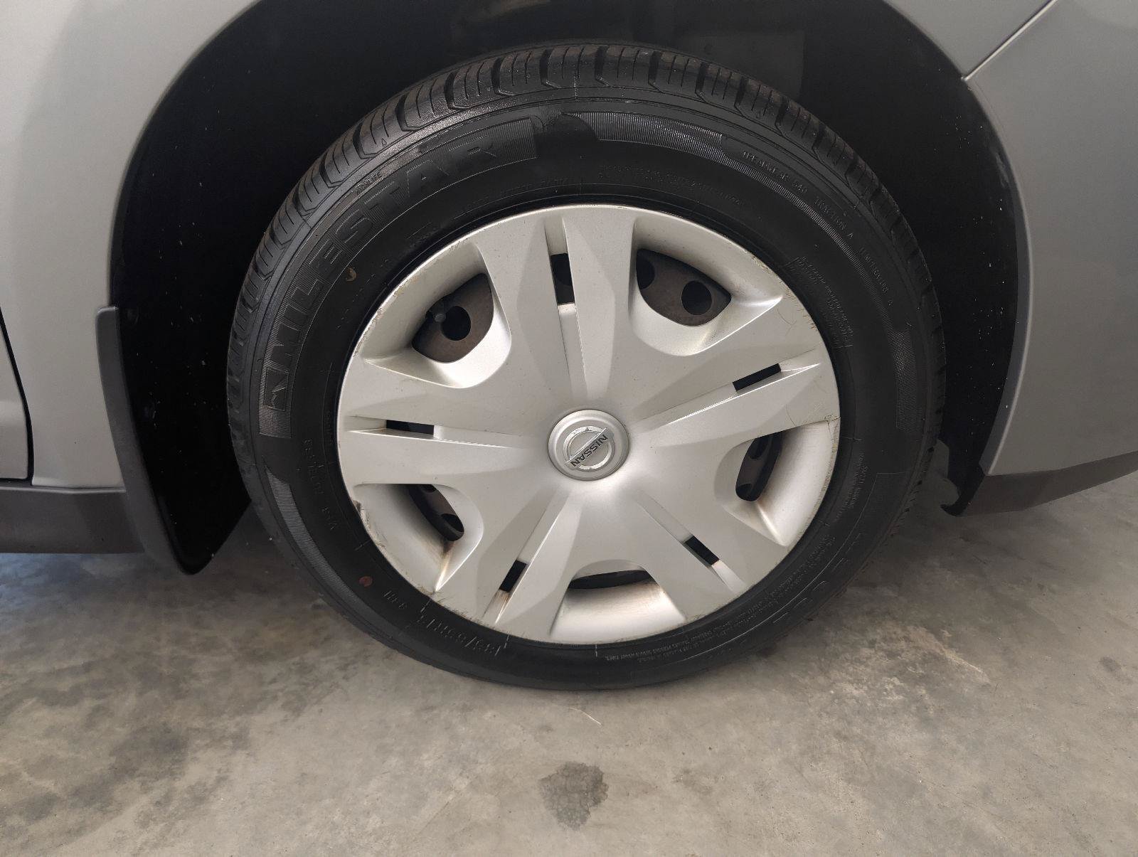 Used 2011 Nissan Versa 1.8 S w/ Plus Pkg FWD image 40